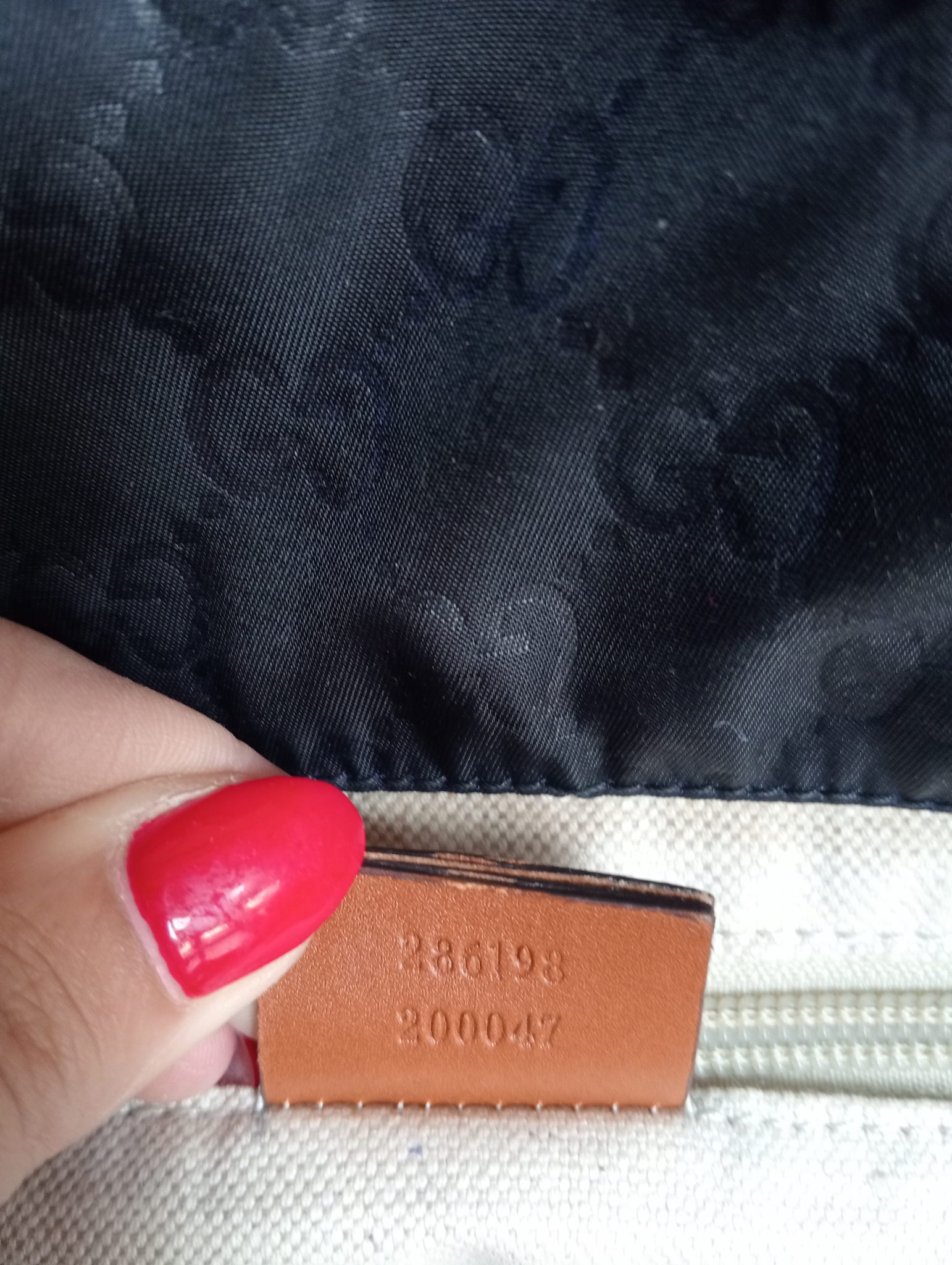 Bolso de Mano Gucci de Nylon Negro