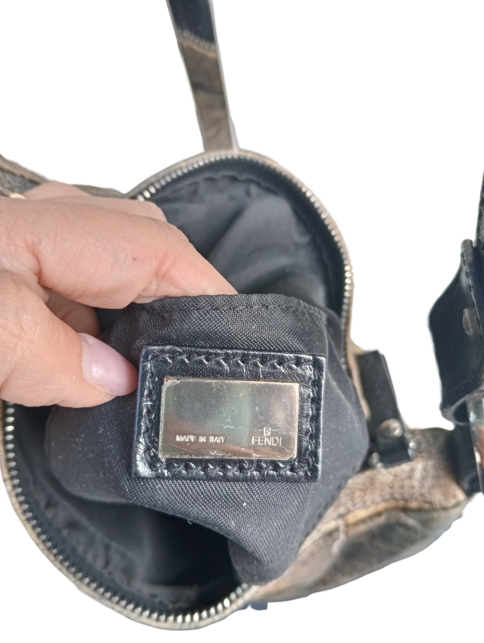 DISTRESSED SMALL OYSTER BAG